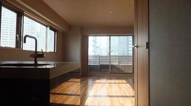 Living and room. The upper floors of the day ・ View