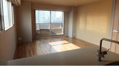 Living and room. The arrangement of the furniture is also freely