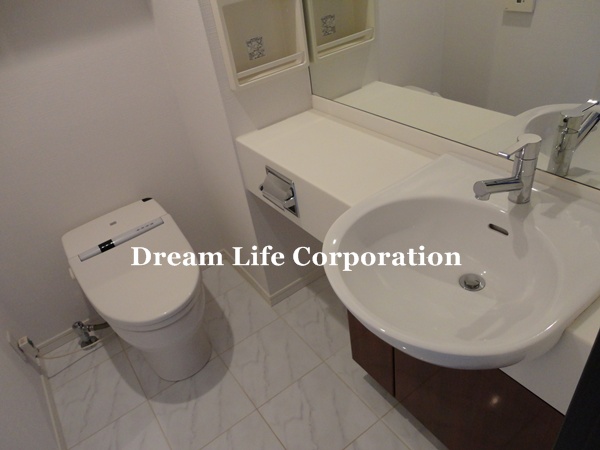 Washroom. ※ In fact the we use the photos in the same building may be different.