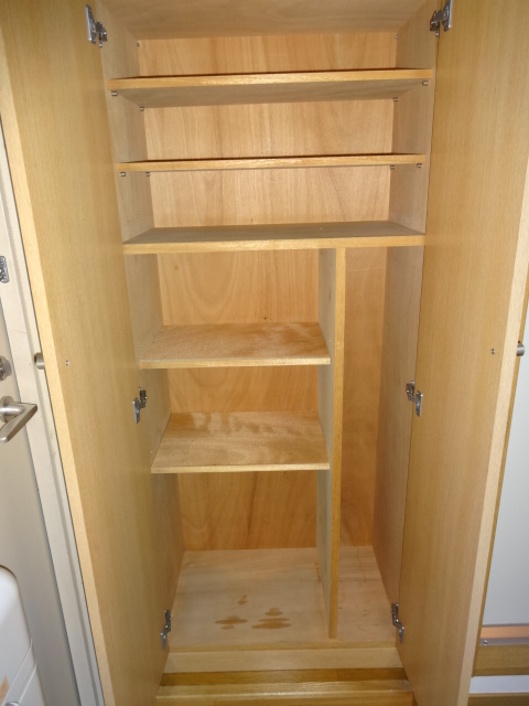 Other room space. Shoe box