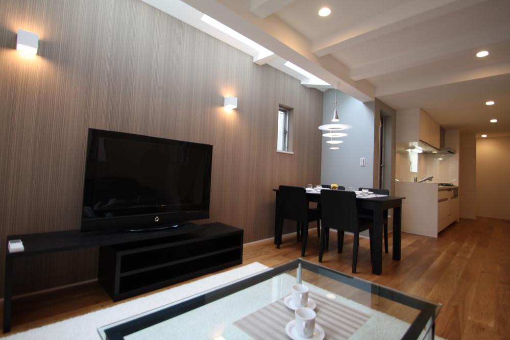 Living. Indoor (April 2013) Shooting Is a simple, stylish LDK, which also attached furniture made in Italy to spacious space.