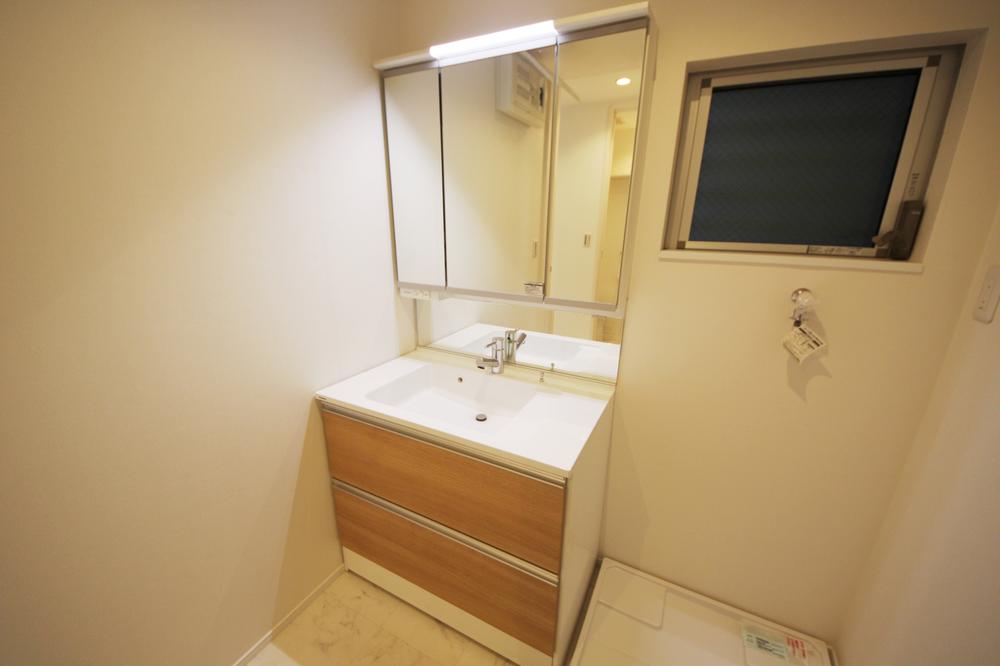 Other building plan example. Bathroom vanity