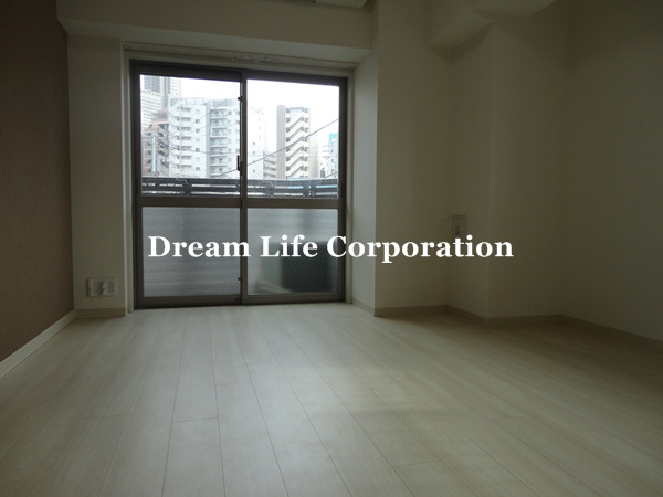 Other room space. ※ In fact the we use the photos in the same building may be different.