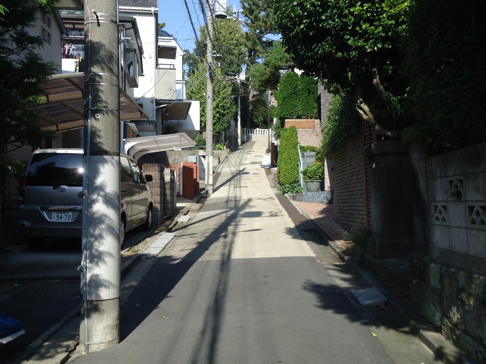 Local photos, including front road. Local (11 May 2013) Shooting