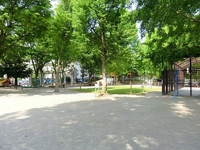 park. 362m until Ochiai park