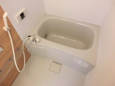 Bath. Reheating function with bus