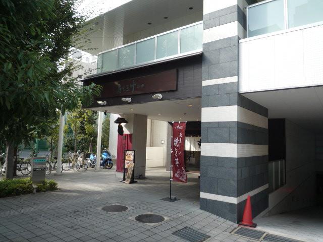 Entrance. Common areas