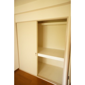 Receipt. The room is a picture of the same type.