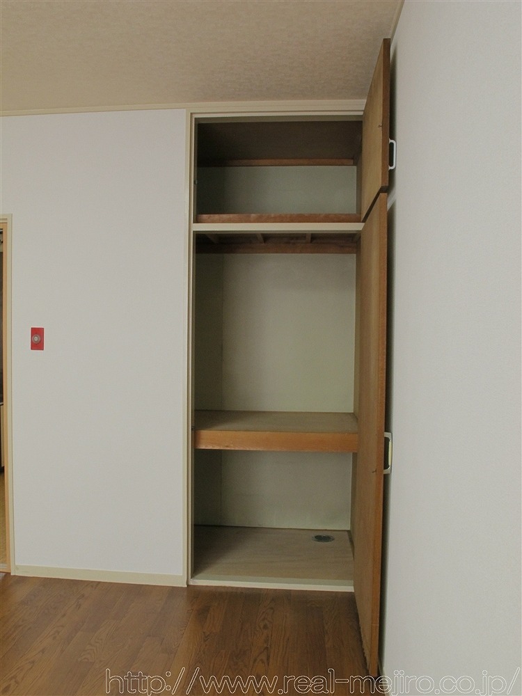 Receipt. (Room side) is also housed there to other!