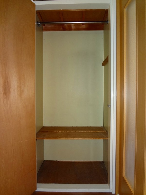 Receipt. Kitchen before storage