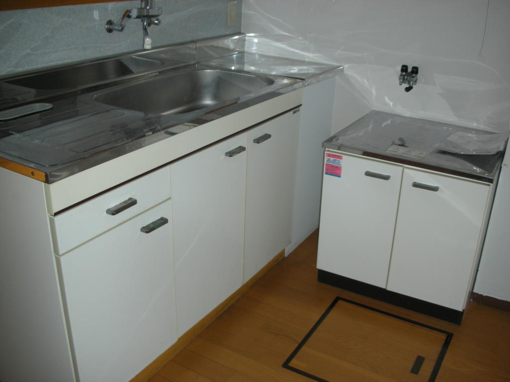 Kitchen. Gasukitchin 2-neck
