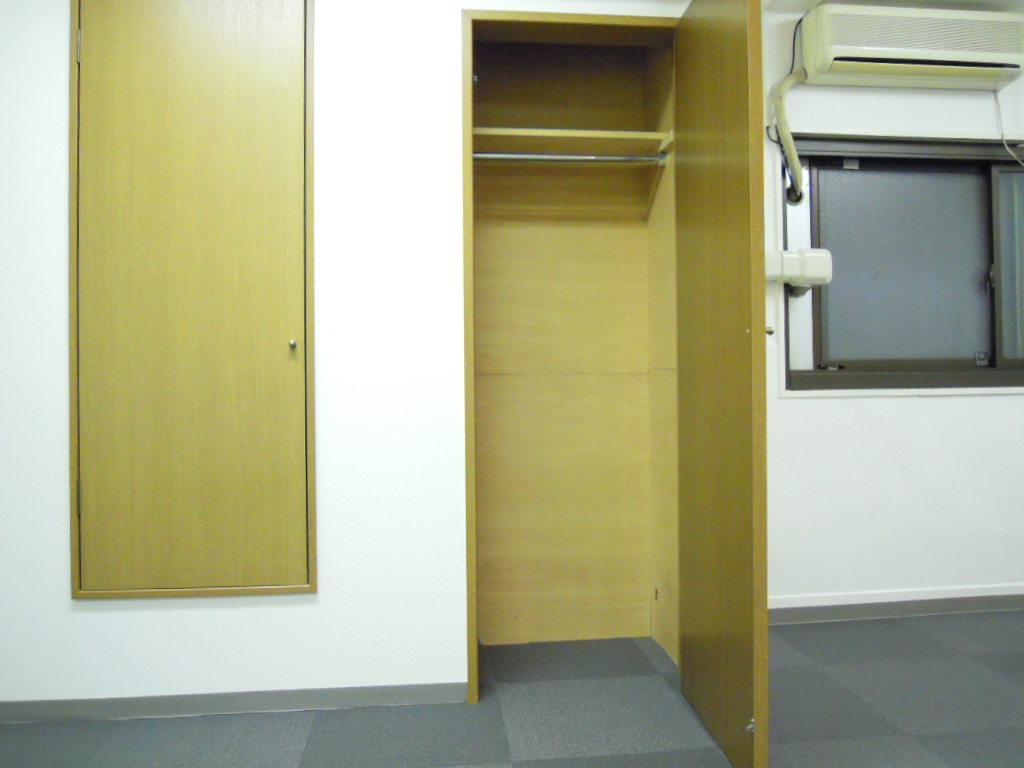 Receipt. Storage space