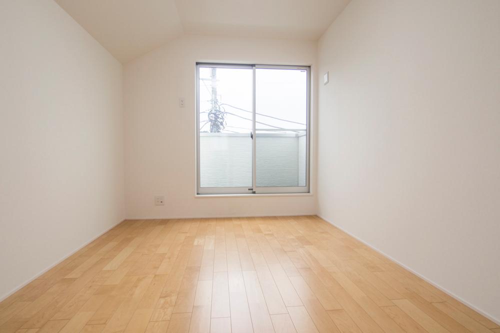 Non-living room. Indoor (11 May 2013) Shooting