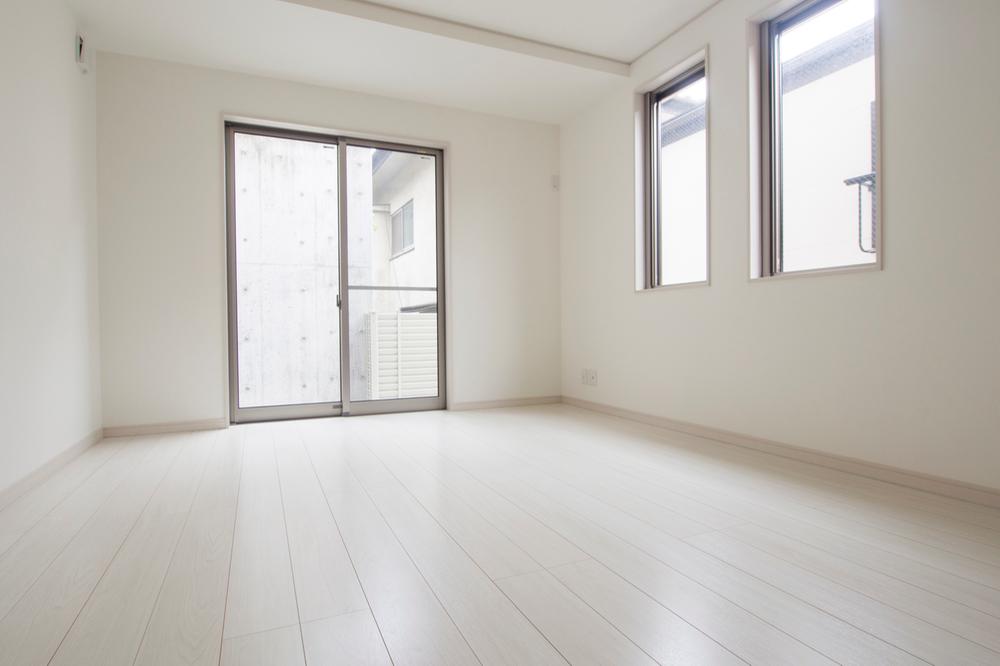 Non-living room. Indoor (11 May 2013) Shooting