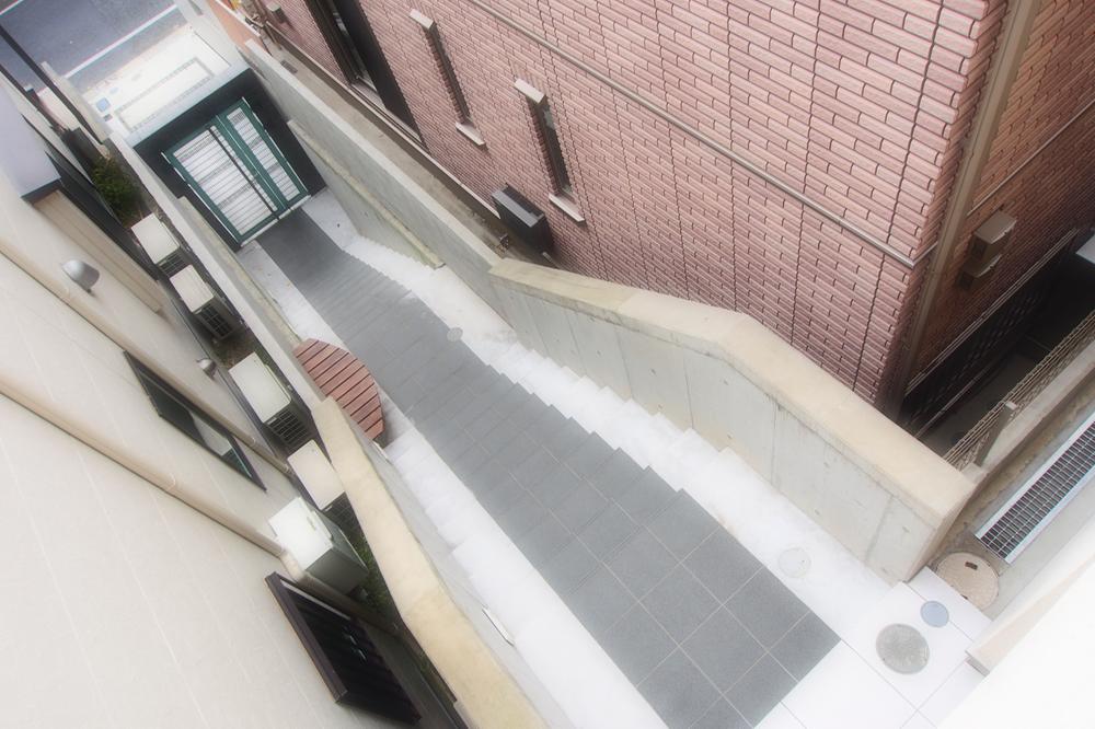 Local appearance photo. Local (11 May 2013) Shooting