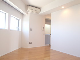 Living and room. (Reference photograph) 10.4 quires of LDK