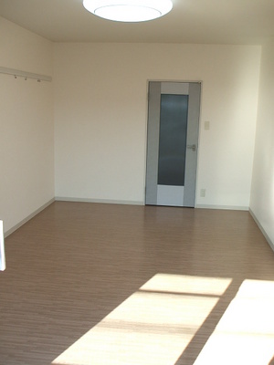 Living and room. ☆ This room has a feeling of opening ☆