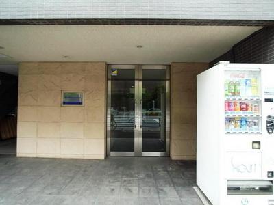 Entrance. Beautiful entrance