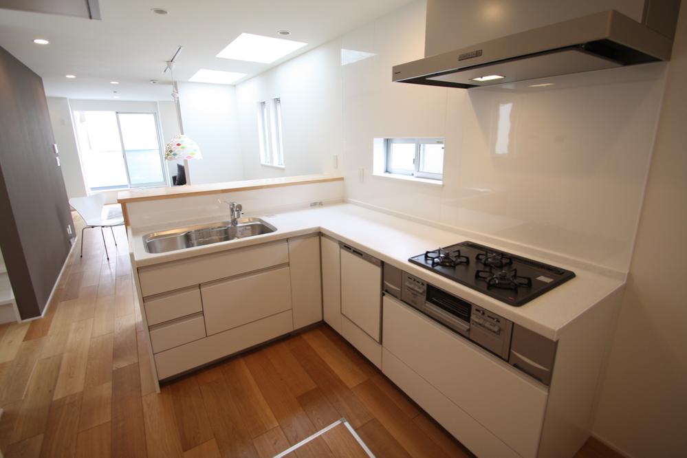 Kitchen. Indoor (April 2013) Shooting