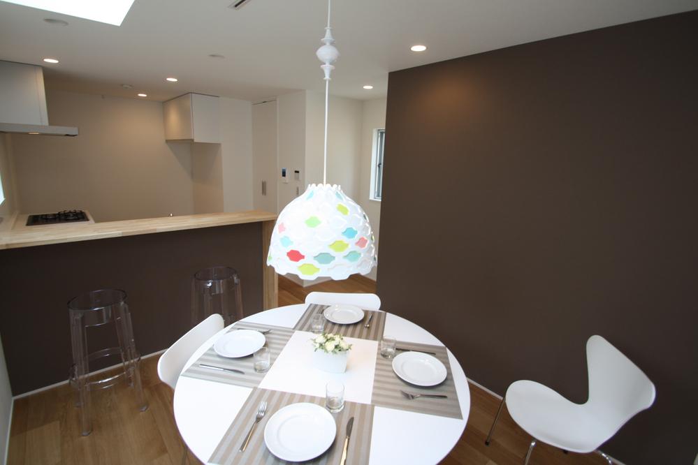 Other introspection. Indoor (April 2013) Shooting