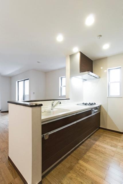 Same specifications photo (kitchen)