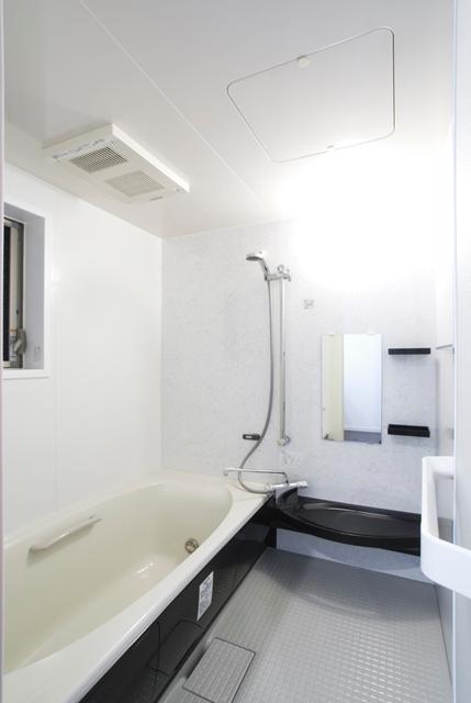 Same specifications photo (bathroom)
