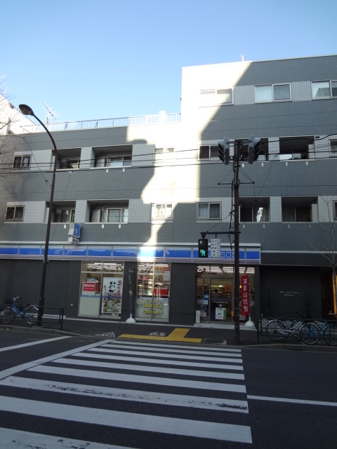 Convenience store. 168m until Lawson Mejiro 3-chome (convenience store)