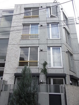 Building appearance. Stylish appearance of concrete driving range