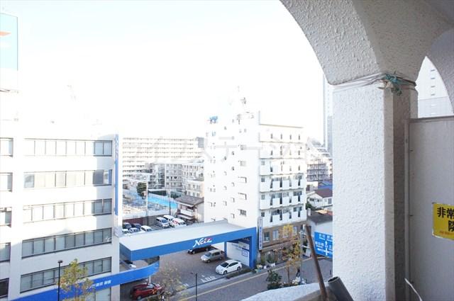 View photos from the dwelling unit. Local (December 15, 2013) Shooting