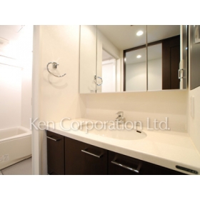 Washroom. Shoot the same type the fourth floor of the room. Specifications may be different.