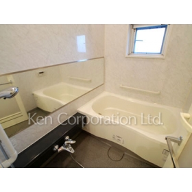 Bath. Shoot the same type on the 12th floor of the room. Specifications may be different. 