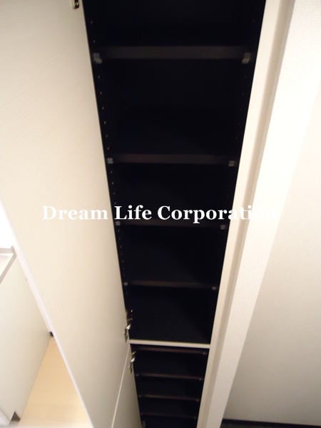 Receipt. ※ In fact the we use the photos in the same building may be different.