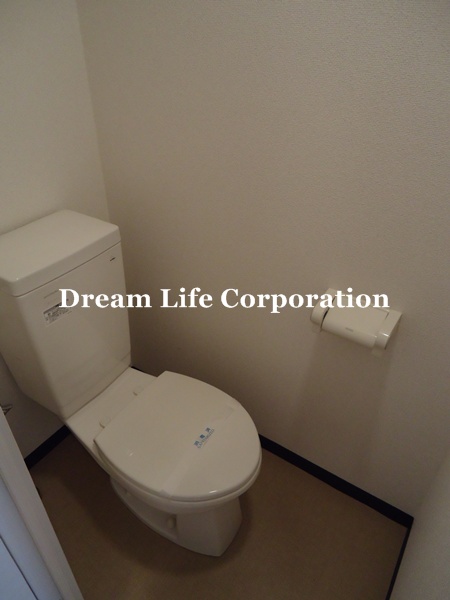 Toilet. ※ In fact the we use the photos in the same building may be different.