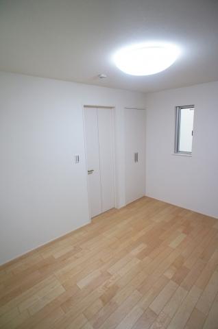 Non-living room. Indoor (September 2013) Shooting