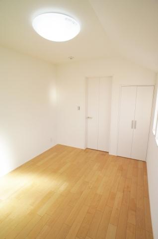 Non-living room. Indoor (September 2013) Shooting