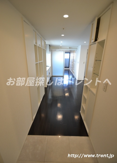Entrance. The room (11th floor of 1LDK type of the same building ・ Use a photo of 56 square meters)