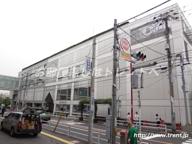 Primary school. Tokyo Women's Medical University until the (elementary school) 374m