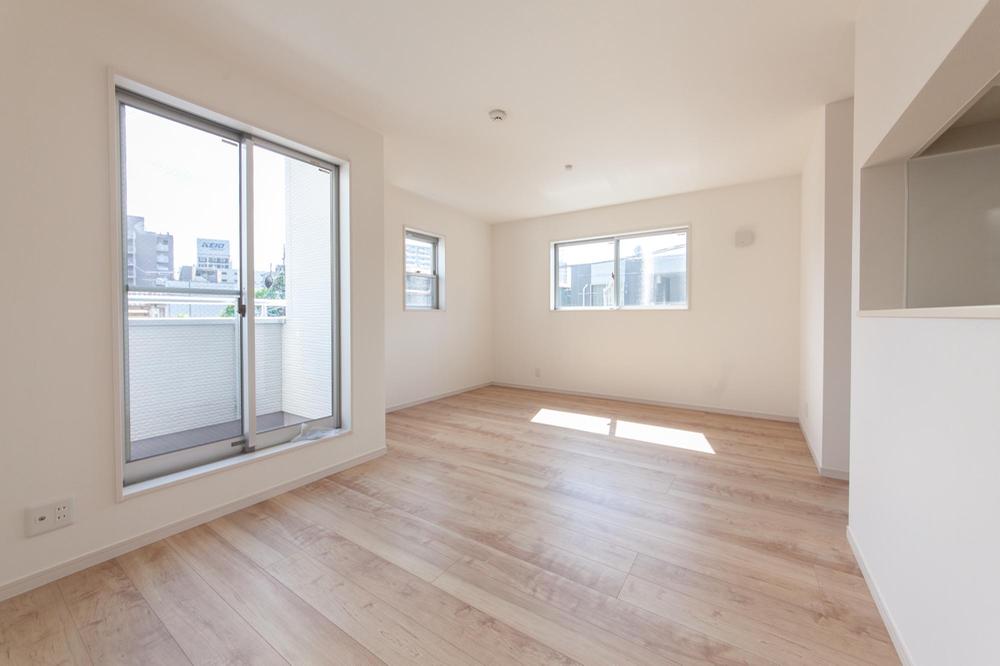 Same specifications photos (living). living Example of construction