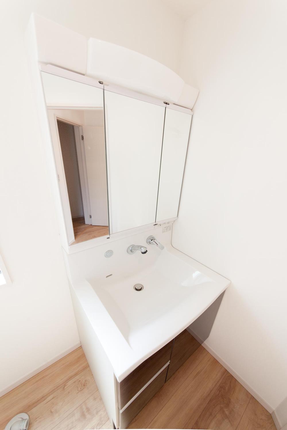 Wash basin, toilet. Wash basin Example of construction