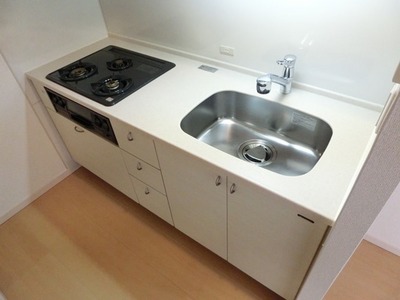 Kitchen. 3-neck gas system Kitchen