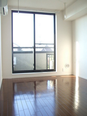 Living and room. 7.8 Pledge of easy-to-use floor plan of spread