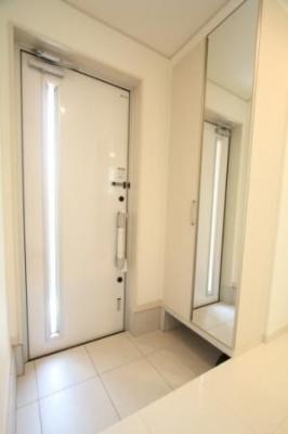 Entrance. Indoor (July 2013) Shooting