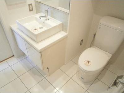 Washroom. Powder Room