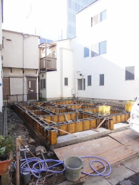 Local appearance photo. Local (12 May 2013) Shooting