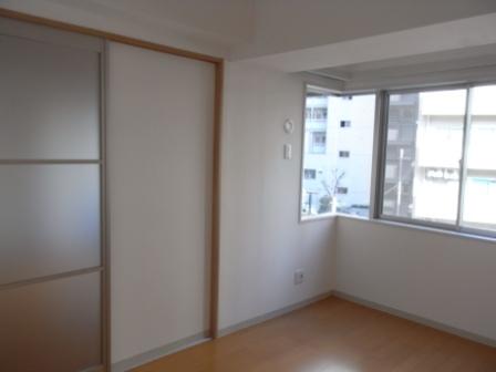 Living and room. 2014 January flooring re-covering