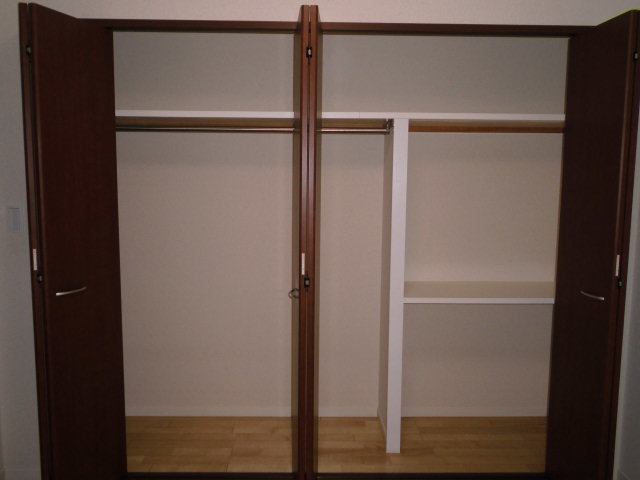 Receipt. Western-style 4.7 Pledge large closet