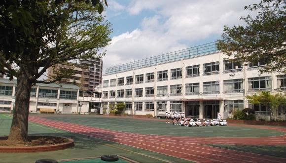 Primary school. 647m to Shinjuku Ward Ochiai first elementary school