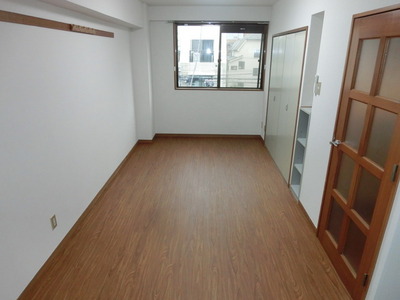 Other room space. room