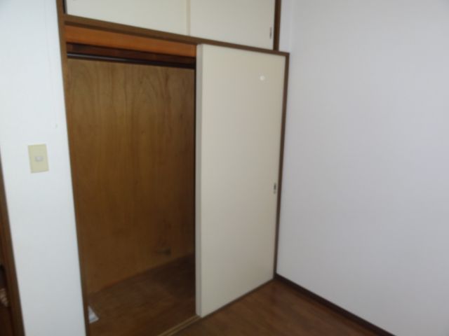 Receipt. Large storage space