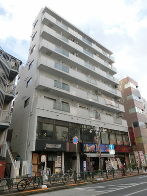 Building appearance. Access good